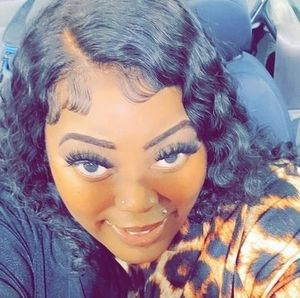 Meet your Posher, Yvonne